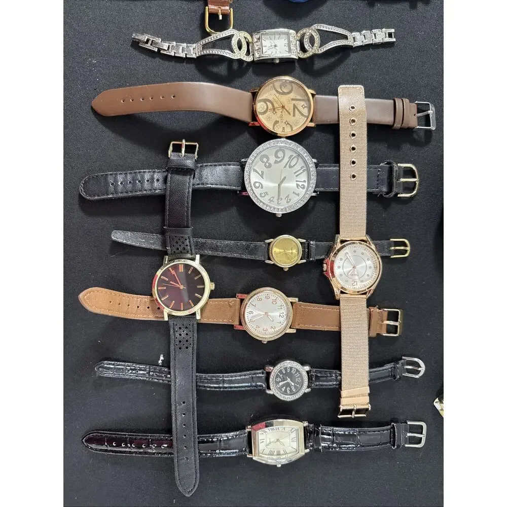(A1) Bulk Lot Of 25 Watches Vintage And Modern Running On New Batteries!